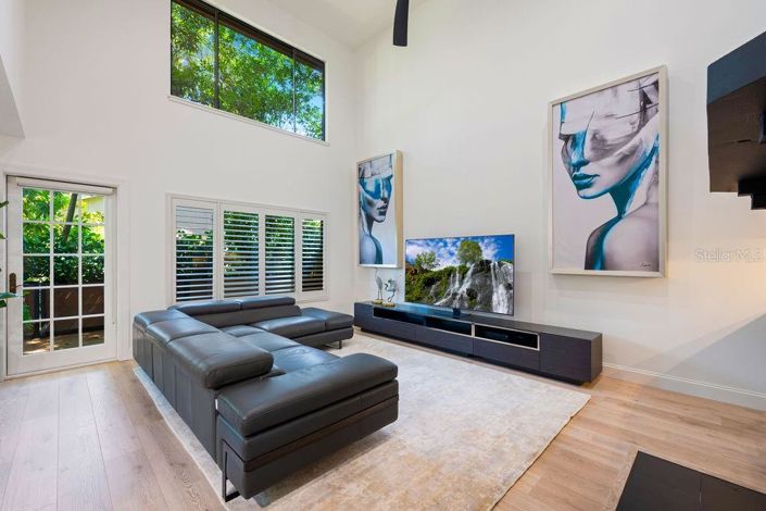 Image No.9-3 Bed House for sale