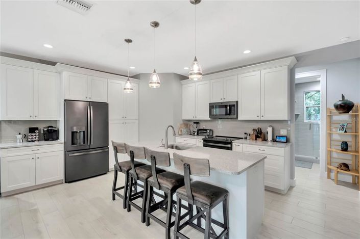 Image No.21-3 Bed House for sale