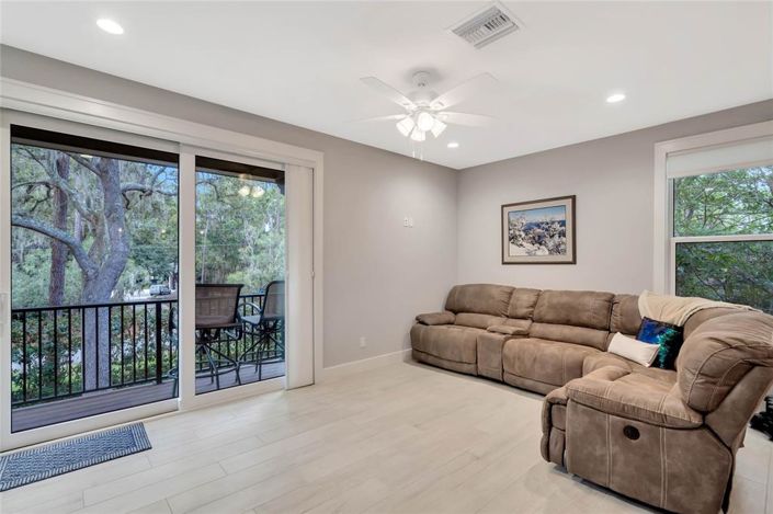 Image No.22-3 Bed House for sale