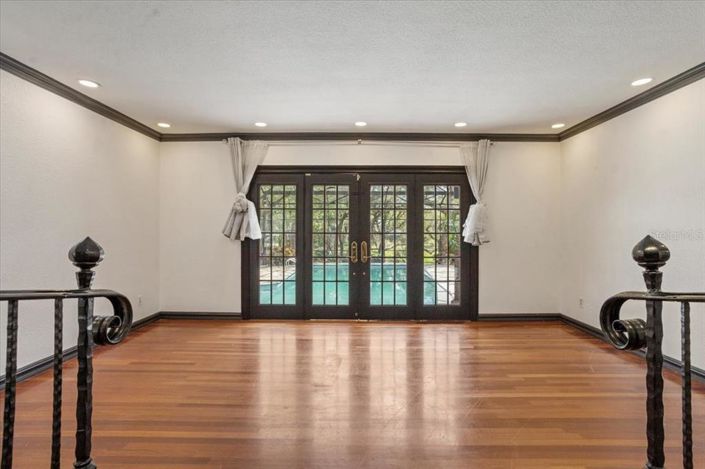 Image No.41-5 Bed House for sale