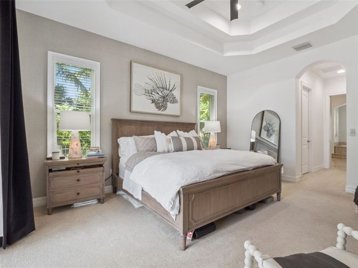 Image No.24-4 Bed House for sale