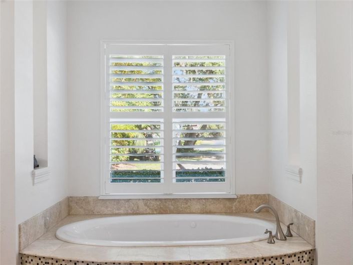 Image No.26-4 Bed House for sale