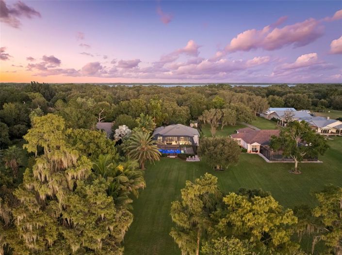 Image No.3-4 Bed House for sale