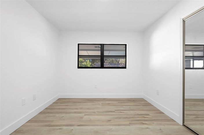 Image No.30-Maison de 4 chambres à vendre à Saint John