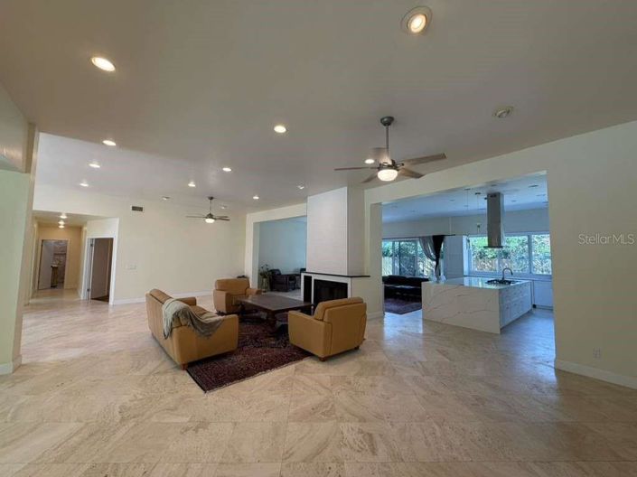 Image No.11-4 Bed House for sale