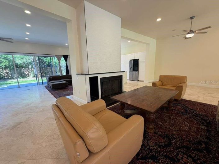 Image No.12-4 Bed House for sale