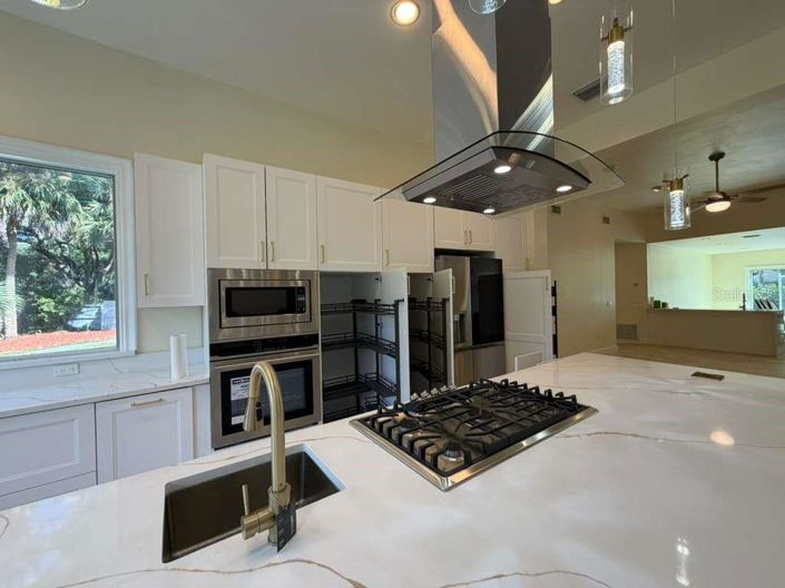 Image No.4-4 Bed House for sale