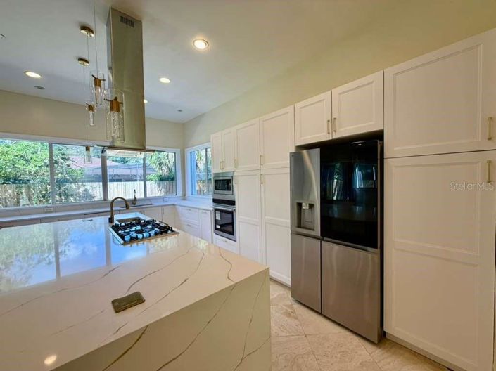 Image No.9-4 Bed House for sale