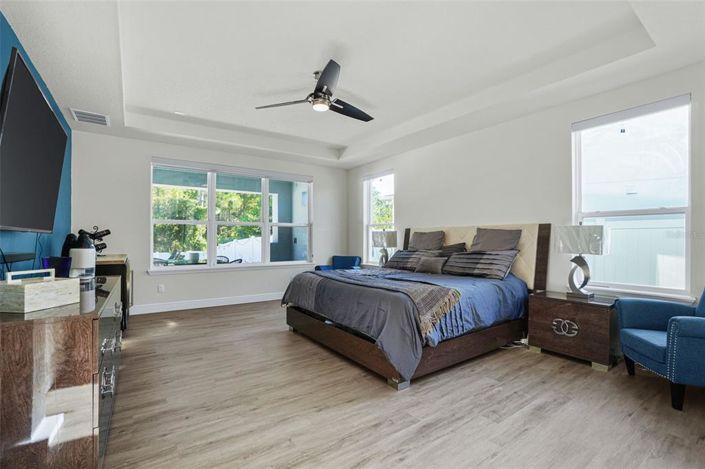 Image No.19-6 Bed House for sale