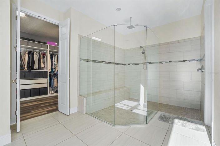 Image No.25-6 Bed House for sale