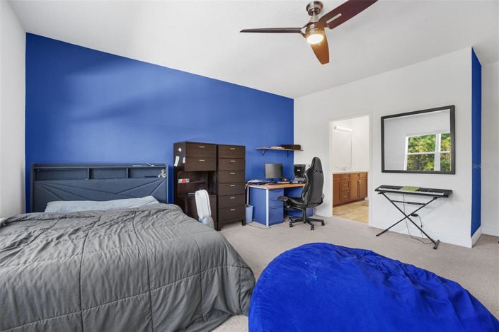 Image No.37-6 Bed House for sale