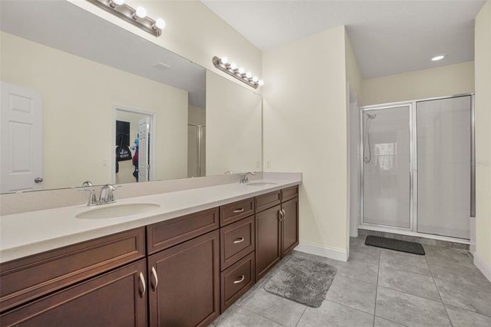 Image No.38-6 Bed House for sale