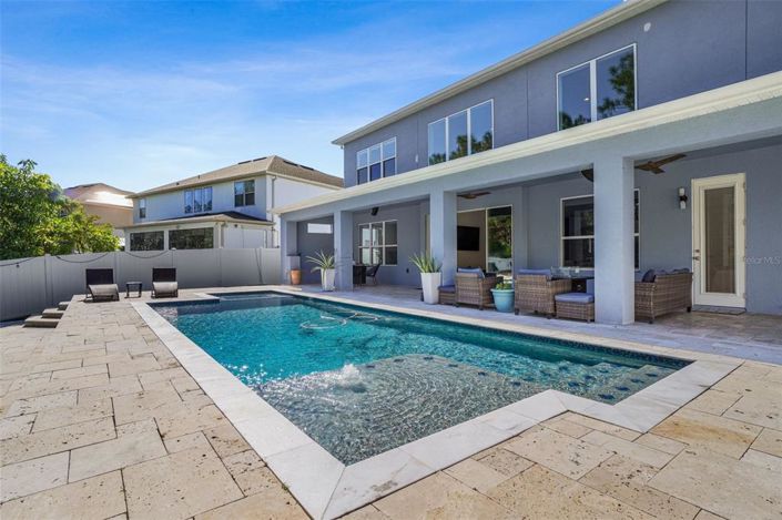 Image No.54-6 Bed House for sale