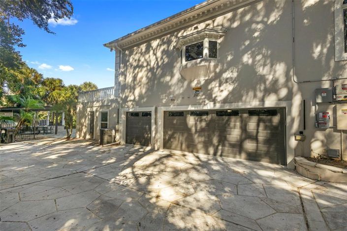 Image No.11-5 Bed House for sale