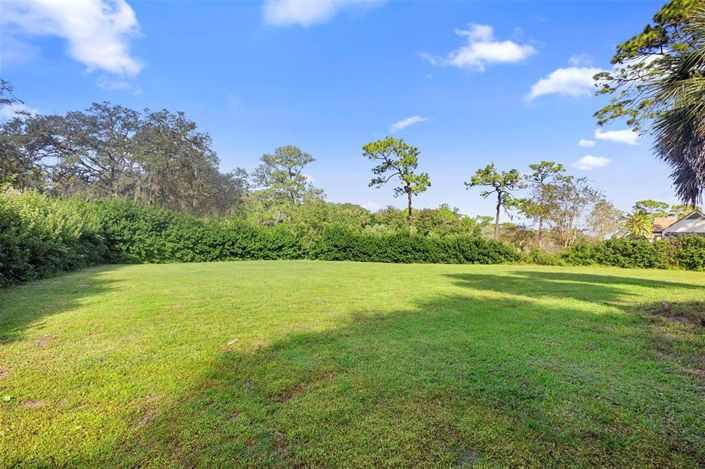 Image No.12-5 Bed House for sale