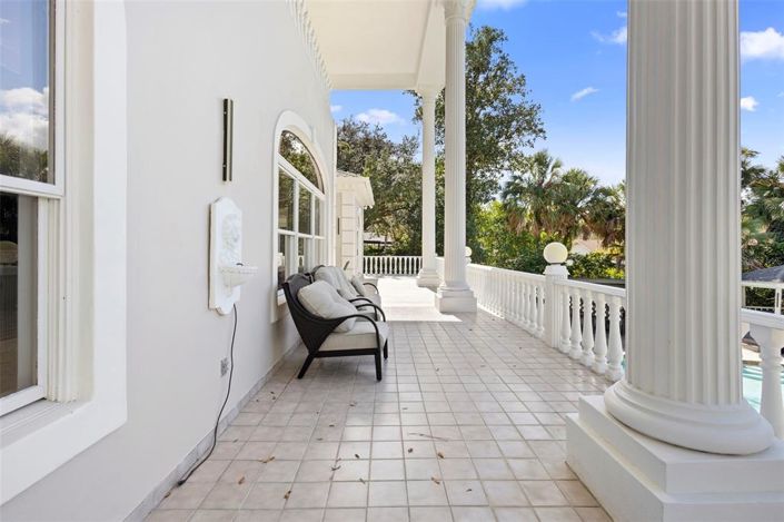 Image No.23-5 Bed House for sale