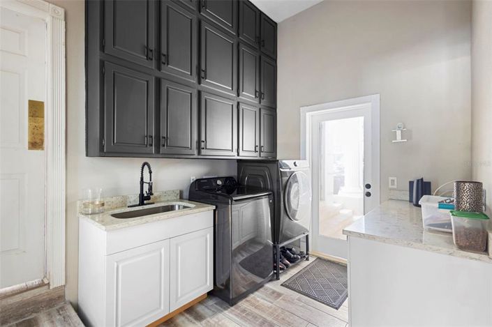 Image No.48-5 Bed House for sale