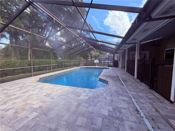 Image No.14-4 Bed House for sale