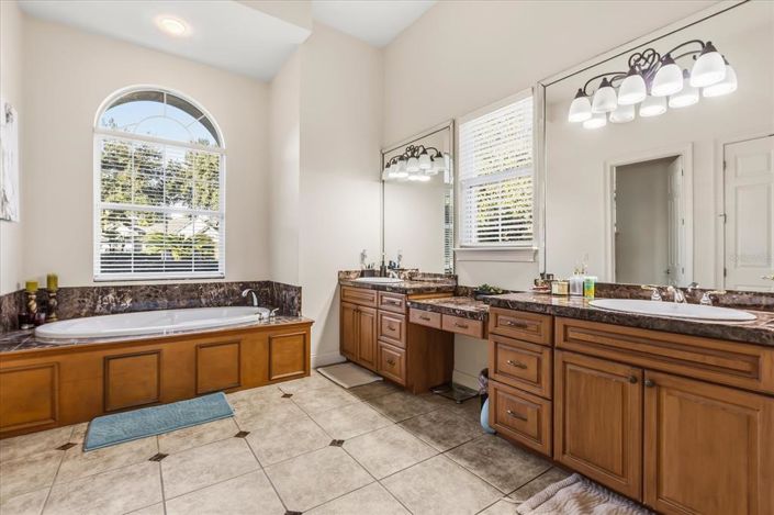 Image No.17-Maison de 4 chambres à vendre à Saint John