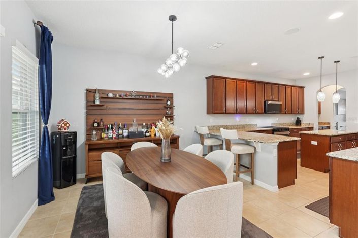 Image No.11-4 Bed House for sale