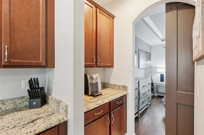 Image No.14-4 Bed House for sale