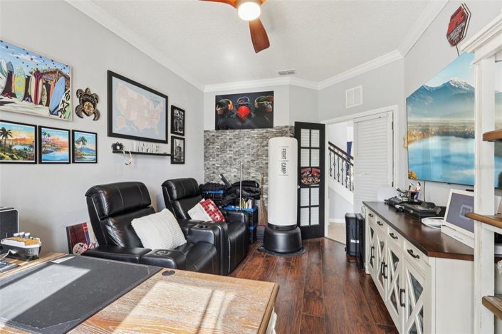 Image No.21-4 Bed House for sale