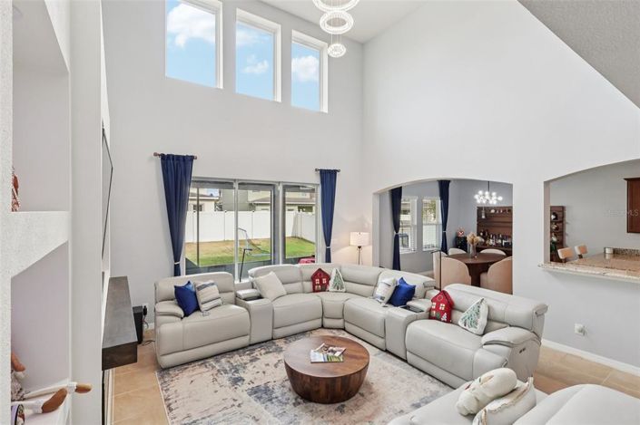 Image No.9-4 Bed House for sale