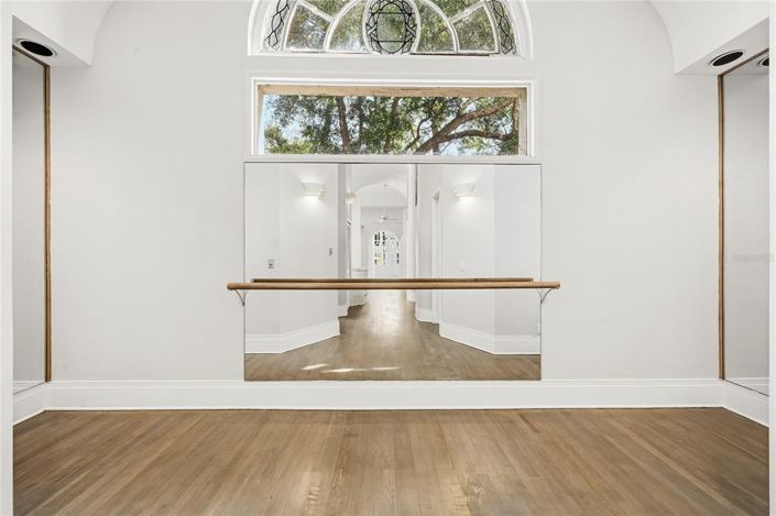 Image No.19-4 Bed House for sale