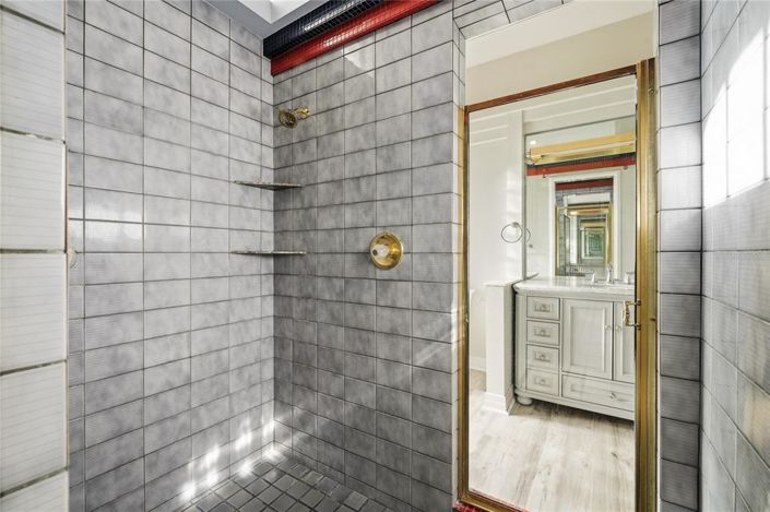 Image No.24-4 Bed House for sale