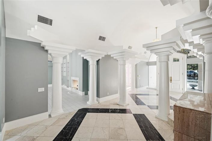 Image No.8-4 Bed House for sale