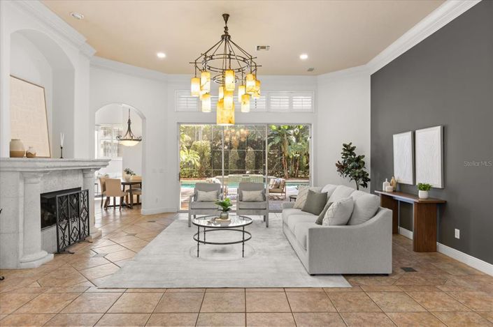 Image No.11-5 Bed House for sale