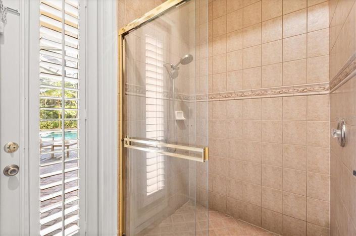 Image No.25-5 Bed House for sale