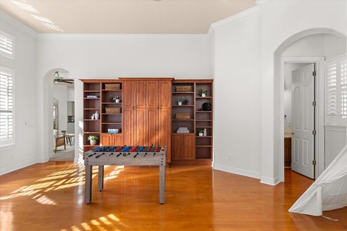 Image No.27-5 Bed House for sale