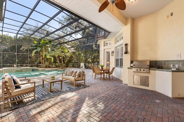 Image No.53-5 Bed House for sale