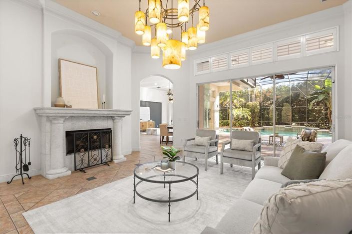 Image No.9-5 Bed House for sale