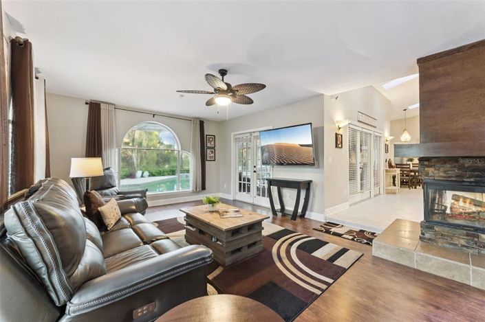 Image No.9-4 Bed House for sale