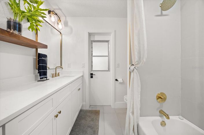 Image No.29-4 Bed House for sale