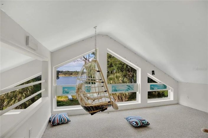 Image No.10-6 Bed House for sale