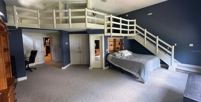 Image No.21-6 Bed House for sale