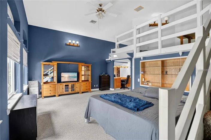 Image No.25-6 Bed House for sale