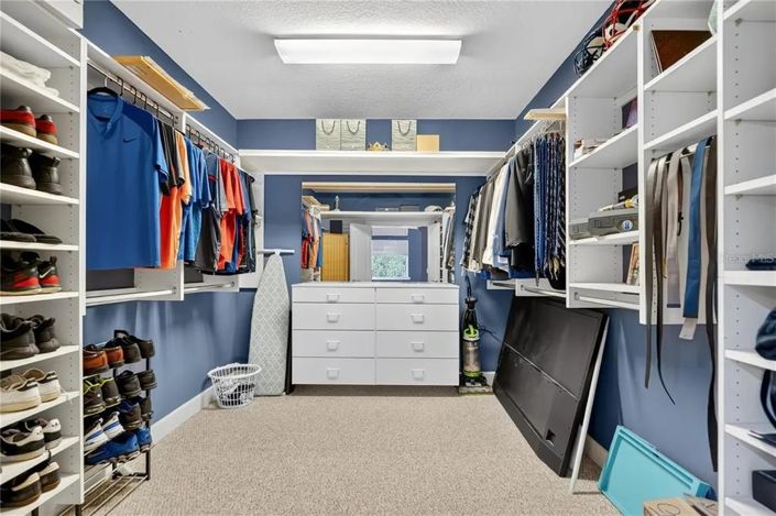 Image No.26-6 Bed House for sale