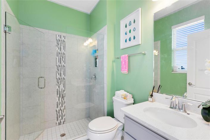 Image No.19-5 Bed House for sale