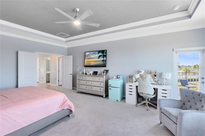 Image No.25-5 Bed House for sale