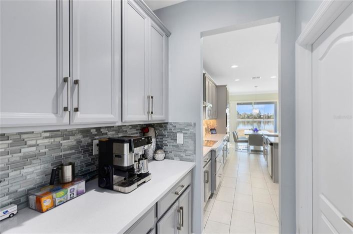 Image No.5-5 Bed House for sale