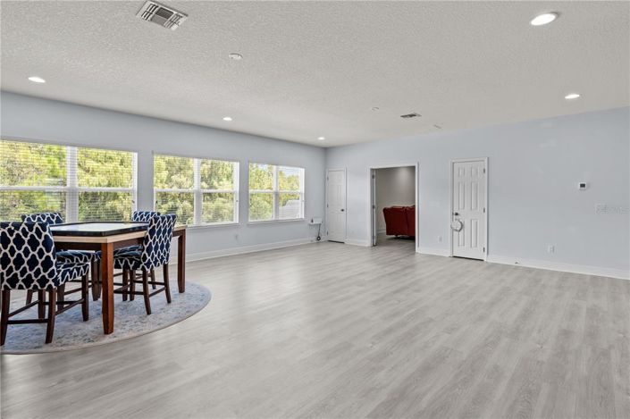 Image No.22-6 Bed House for sale