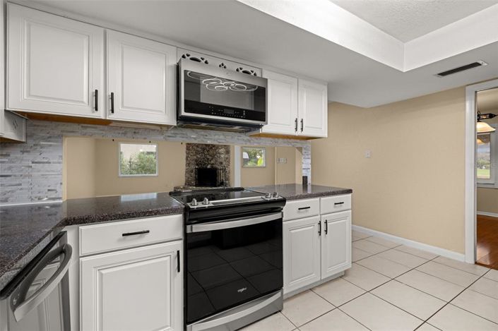 Image No.16-4 Bed House for sale