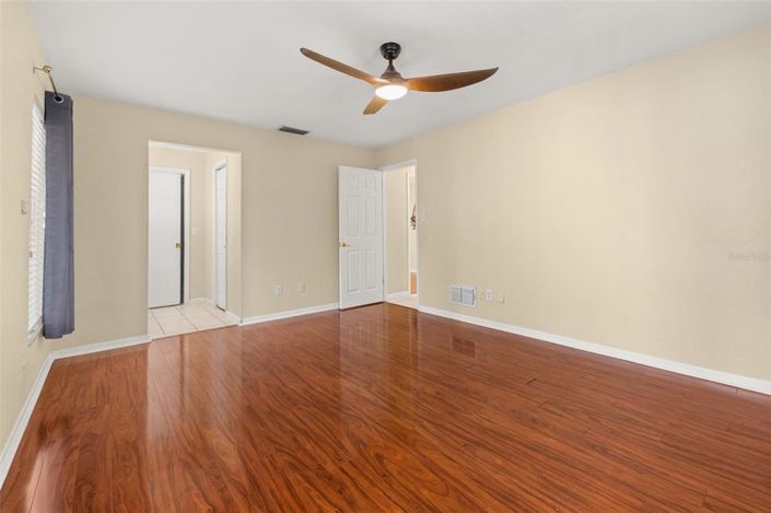 Image No.33-4 Bed House for sale