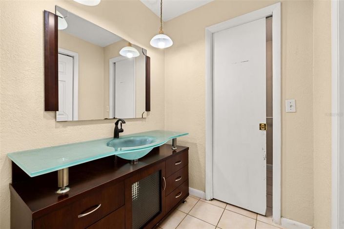 Image No.34-4 Bed House for sale