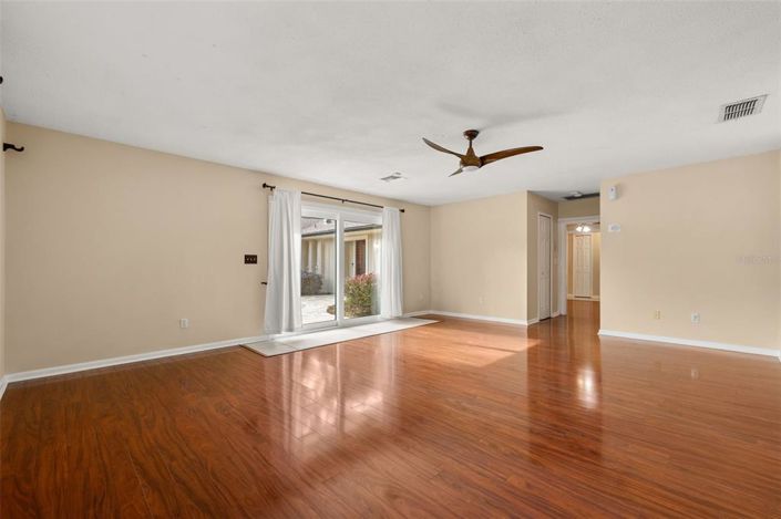 Image No.43-4 Bed House for sale