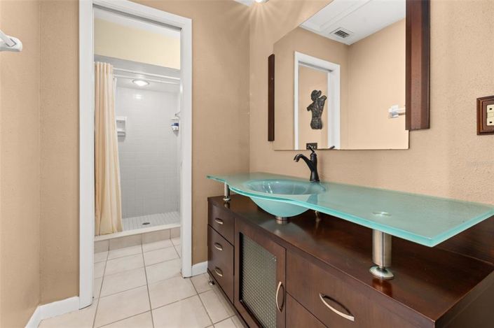 Image No.49-4 Bed House for sale